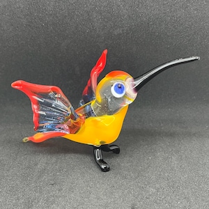 Murano glass hummingbird figurine - Handblown glass hummingbird sculpture - Collectible glass hummingbird statue - Glass tabletop figurine