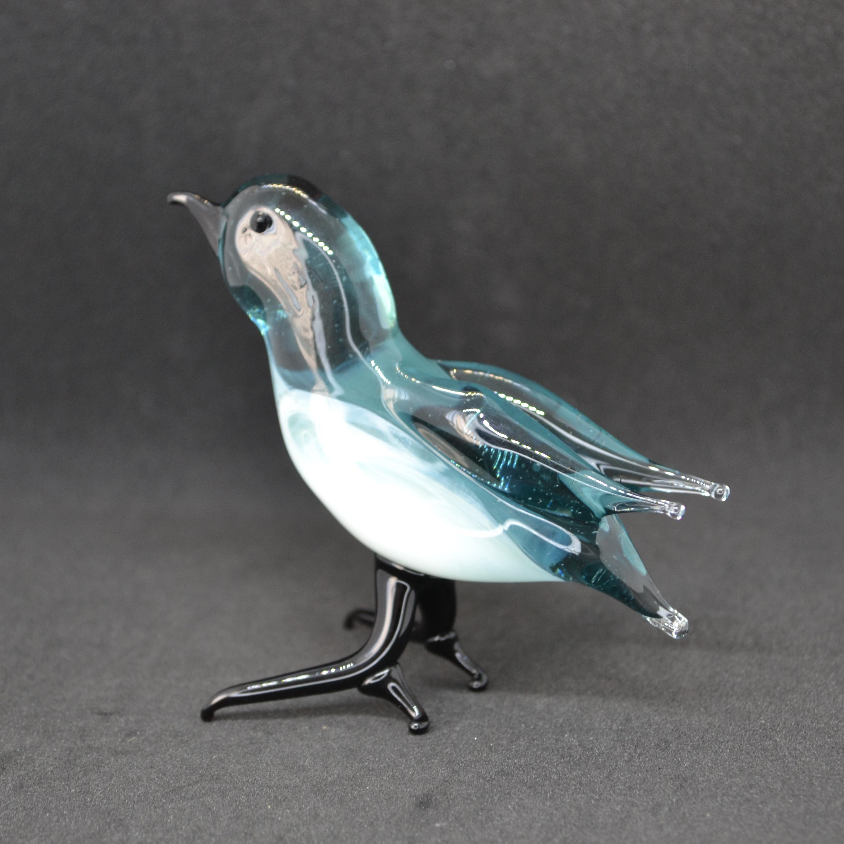 手作りの青いガラスの鳥の置物：ミニチュアペーパーウェイト像 - Etsy 日本