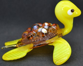 Yellow Glass Turtle Figurine - Blown Sea Turtle Sculpture - Art Glass Turtle Paperweight - Handmade Turtle Ornament