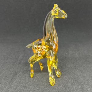 Glasgeblasene Giraffenskulptur - Glasgiraffenfigur - Glasgiraffensammlerverzierung - Giraffenkunstglasbriefbeschwerer - handgemachte Geschenke