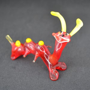 Red glass caterpillar figurine - Handmade glass caterpillar sculpture - Blown glass insect - Collectible glass caterpillar home decor