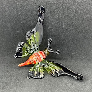 Green Glass Butterfly Figurine – Handmade Blown Glass Butterfly Sculpture – Insect Butterfly Collectible – Butterfly Home Decor Gift Ideas