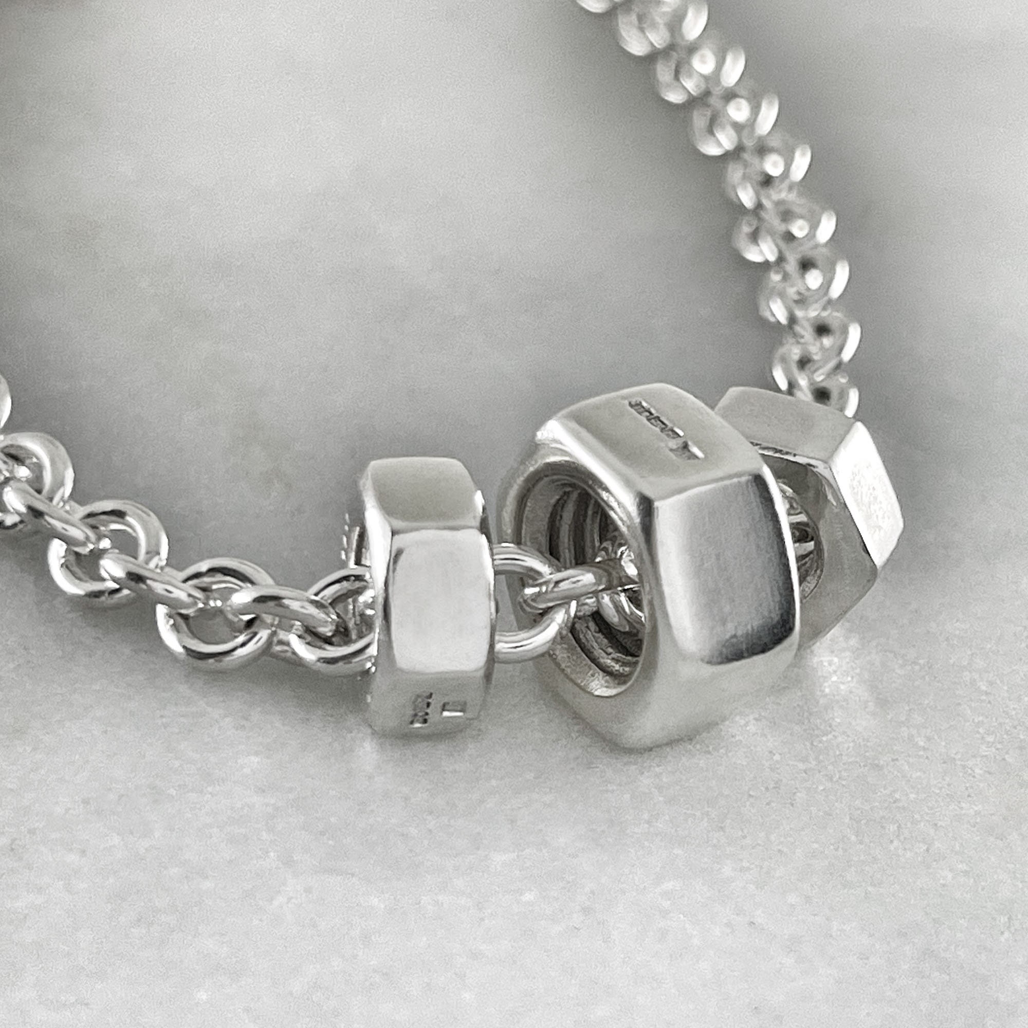 【STONEHENgE】Connection〜Silver Nut Twist Necklace SA24B29P Amazon.com: Amazon Essentials Women's Sterling Silver
