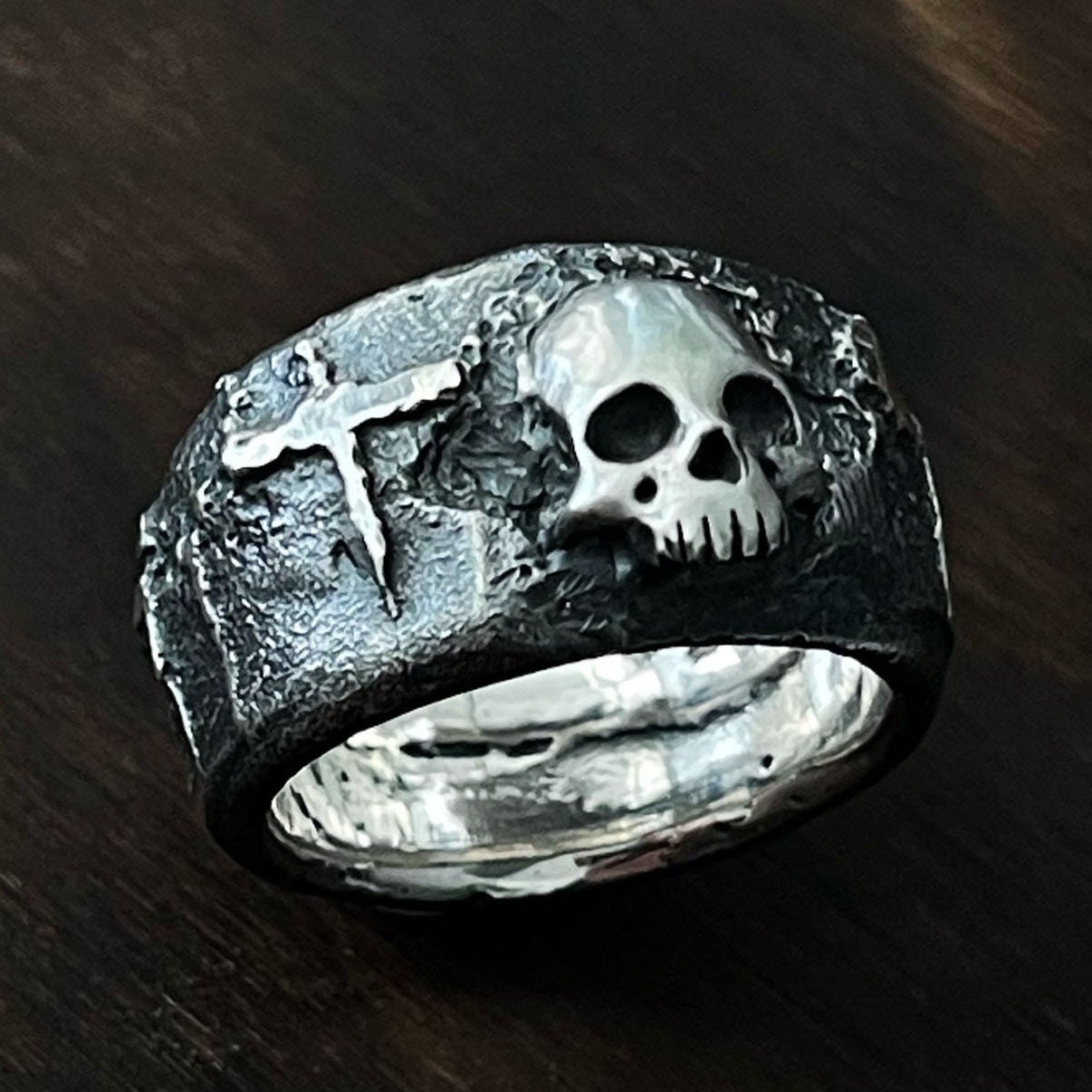 Rustic Skull Ring, Silver Skull Ring, Memento Mori, Macabre Ring 