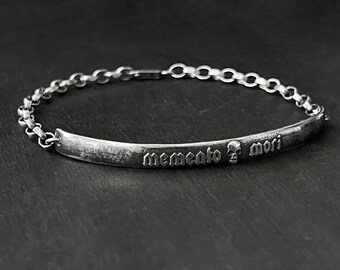 PELOVNY Memento Mori Bracelet | 925 Sterling Silver Skull & Figaro Chain | Carpe Diem Stoic Jewelry | Adjustable 7-9 Inch