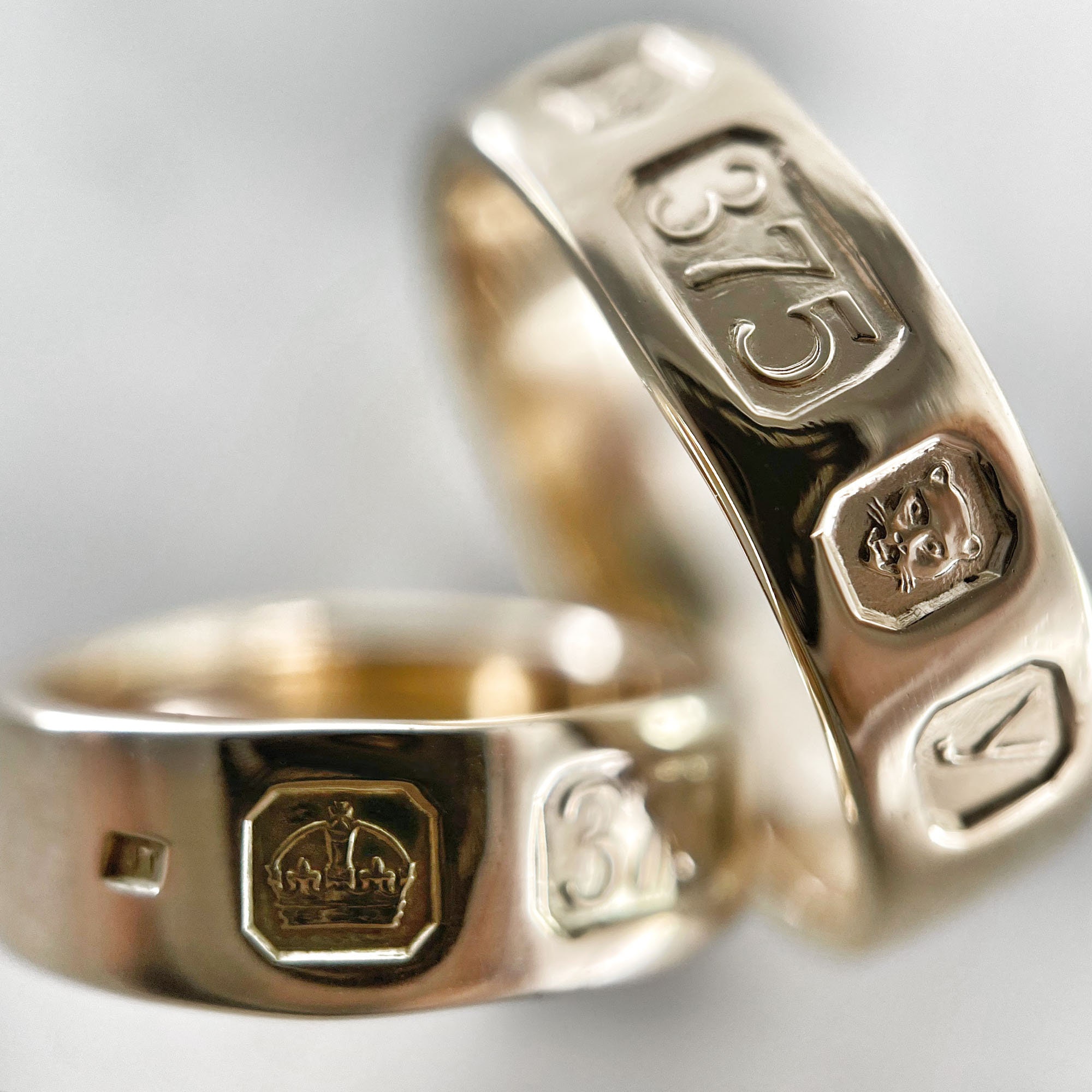 9k Solid Gold Ring, Gold Hallmark Ring, London Hallmarks - Etsy