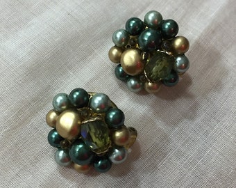 1950s Green Beaded Clip On Earrings