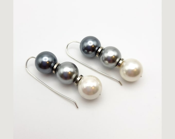 Stylish Shell Pearls Earrings
