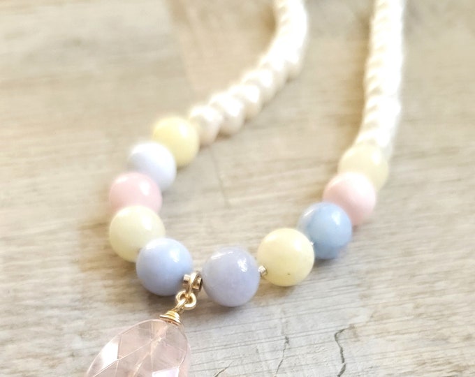 Spring Vibes Pearls Necklace