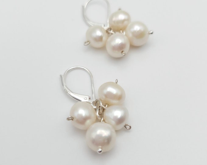 Adorable Freshwater Pearls Dangle Earrings