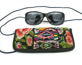 Glasses bag, padded glasses bag, embroidered eyeglasses case, glasses bag, sunglasses holder, fabric bag