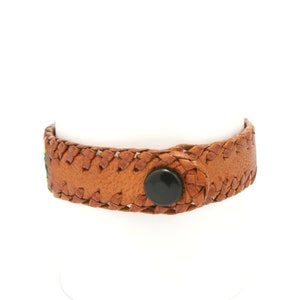 Lederarmband mit Flechteinsatz, geflochten, Wickelarmband, Handgelenkband, Leather Bracelet aus Seide, 20.5 cm Bild 3