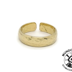 Handmade hammered brass ring, adjustable, minimalist ring, filigree ring, geometric, gold ring