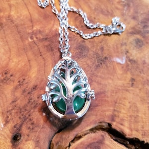 Angel Caller Pendant, Family Tree