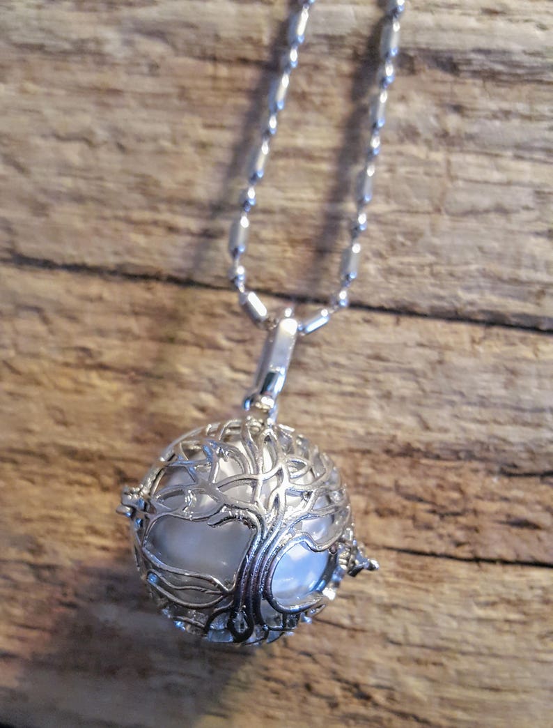 Angel Caller Pendant Tree of Life Large Locket image 3