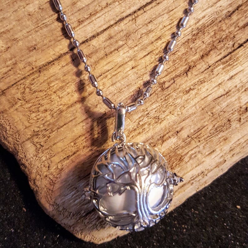 Angel Caller Pendant Tree of Life Large Locket image 8