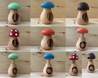 Wooden Nutcracker Mushroom, Nussknacker , Beech Wood Walnut Cracker, Casse-noix En Bois De Hêtre, Handcrafted Wooden Nutcracker