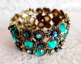 Sparkling BLUE-GREEN RHINESTONE Bracelet--The Colors of the Aegean Sea-- Comfortable Vintage Stretch Bracelet--Very Elegant--Good Condition