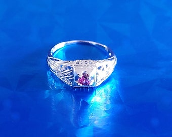 RASPBERRY Rhodolite Garnet RING --Vintage Art Deco 925 Silver Filagree--Size 6.5--Beautiful, Sparkling Gemstone Ring!Makes a Perfect Gift!