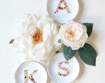 Bridesmaid Ring Dish Personalized, Floral Initial, Custom Jewelry Dish, Birth, Bride Ring Dish, Wedding Ring Dish, Engaged Gift, Trinket