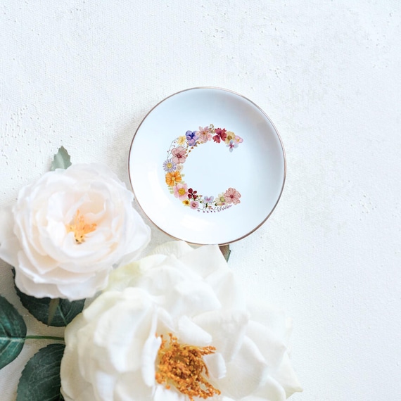 Personalized Ring Dish, Floral Initial, Custom Jewelry Dish, Birth, Bride Ring Dish, Wedding Ring Dish, Engaged Gift, Bridesmaid, Trinket