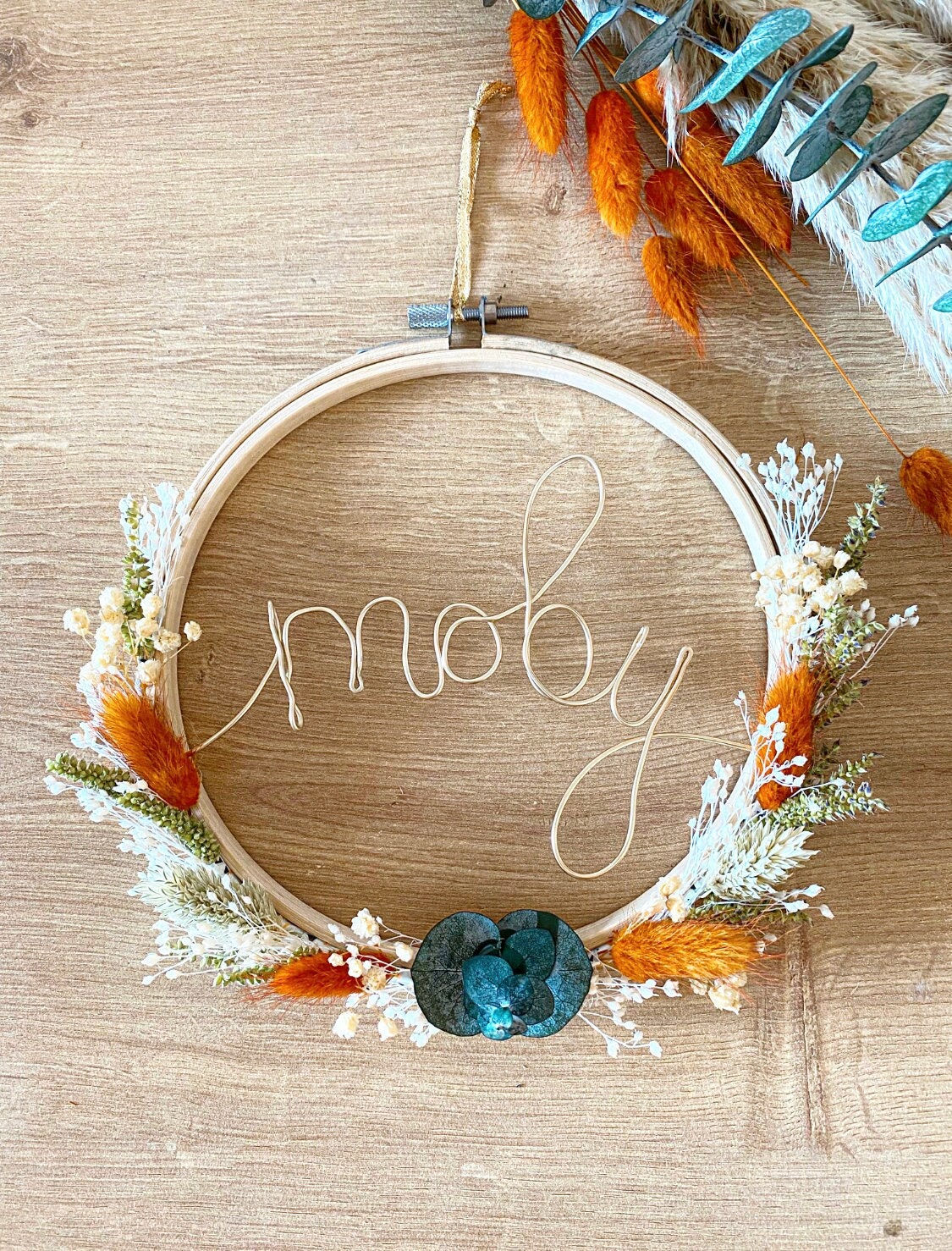 Couronne Bois Murale en Fleurs Séchées - Prénom Personnalisable Décoration d'intérieur Cadeau de Nai