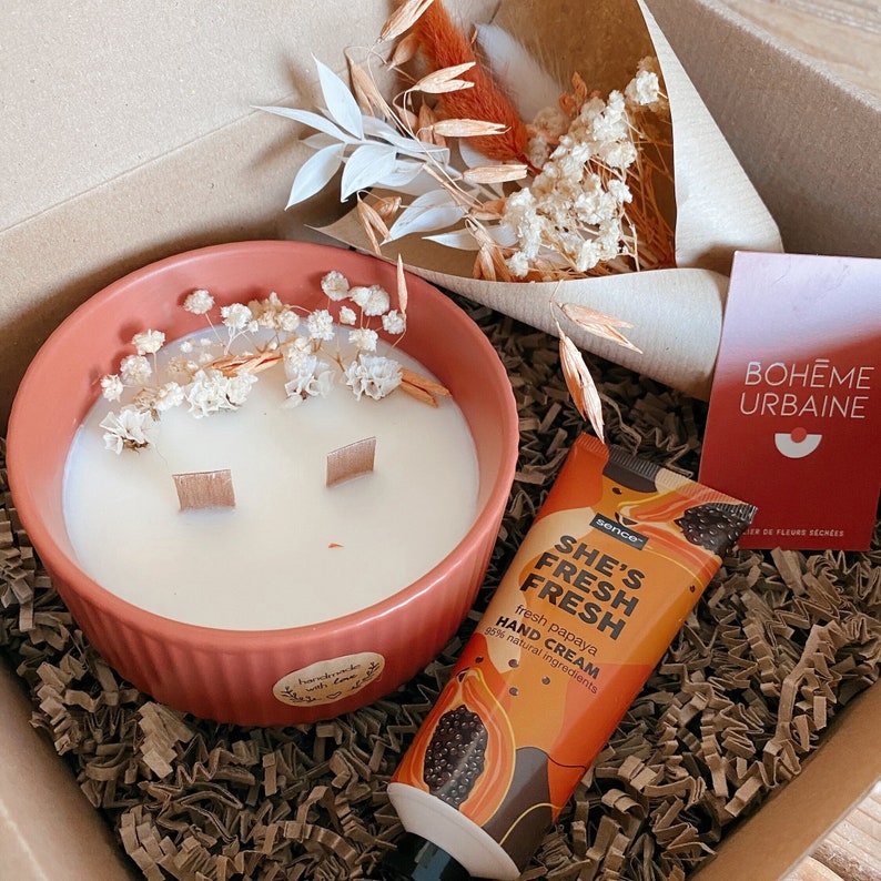 Box à offrir Bougie naturelle, crème pour les mains & bouquet Cire de soja Fleurs séchées Boîte cadeau image 1