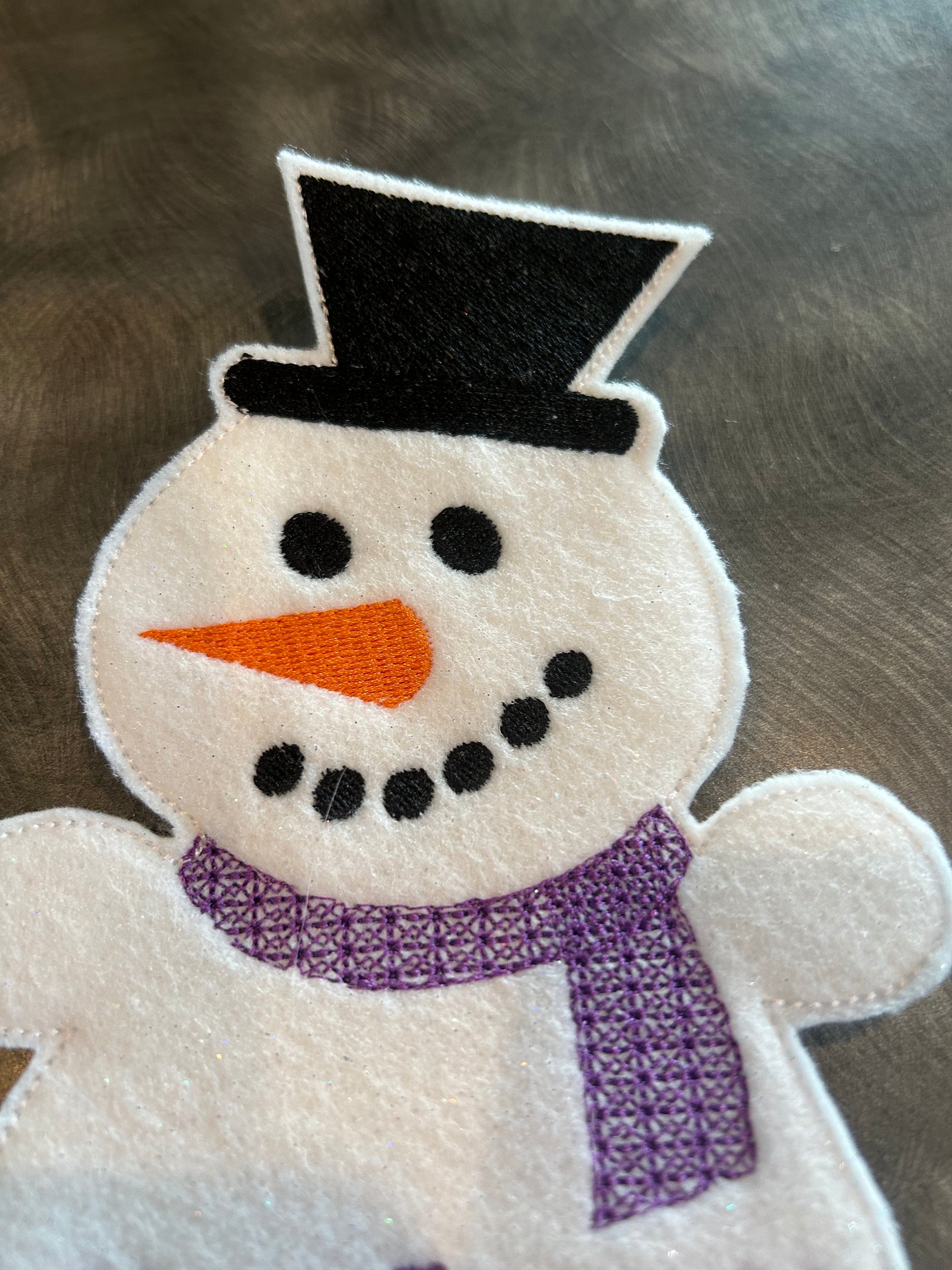 (Set of 2pcs)Personalized Snowman with Pocket That Will Hold Candy, Money Or A Standard Gift Card Snuggly, Perfect As A Place Setting Or Teacher Gift