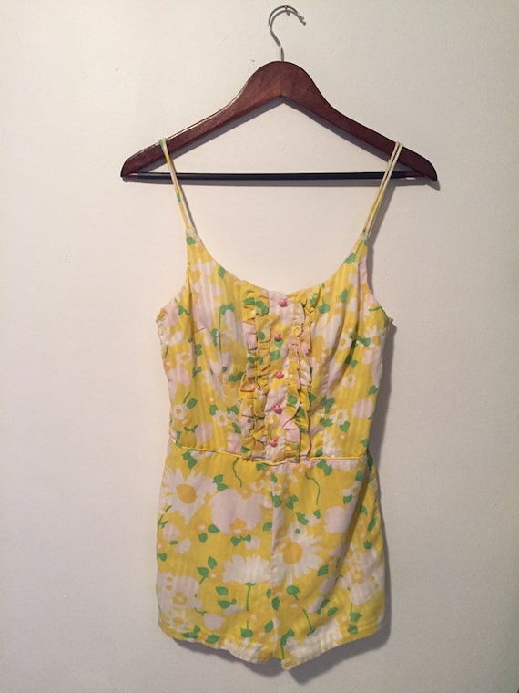Vintage 1960s pastel romper size small