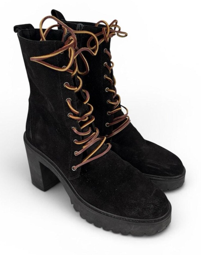 Free People Dylan Bottes mi-mollet pour femmes Taille 8,5 Bikercore en daim à talons épais image 4