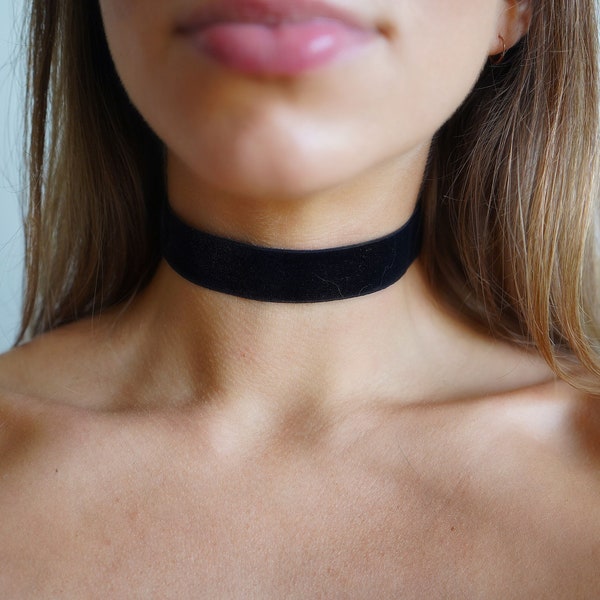 3/4" Black Velvet Choker • Ultra Comfortable Stretch Velvet