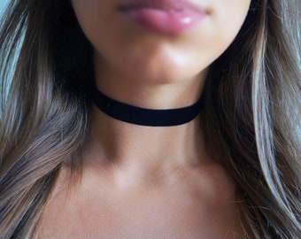 5/8 &quot;schwarzes Samthalsband • Extrem bequemer Stretch Samt