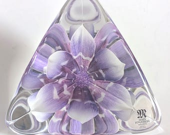 Vintage Mats Jonasson Målerås Lead Crystal Clematis Flower Paperweight Sweden