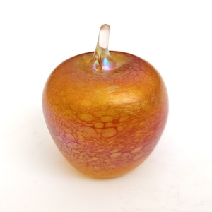 Vintage Iridescent Glasform By John Ditchfield  Glass Apple Paperweight England