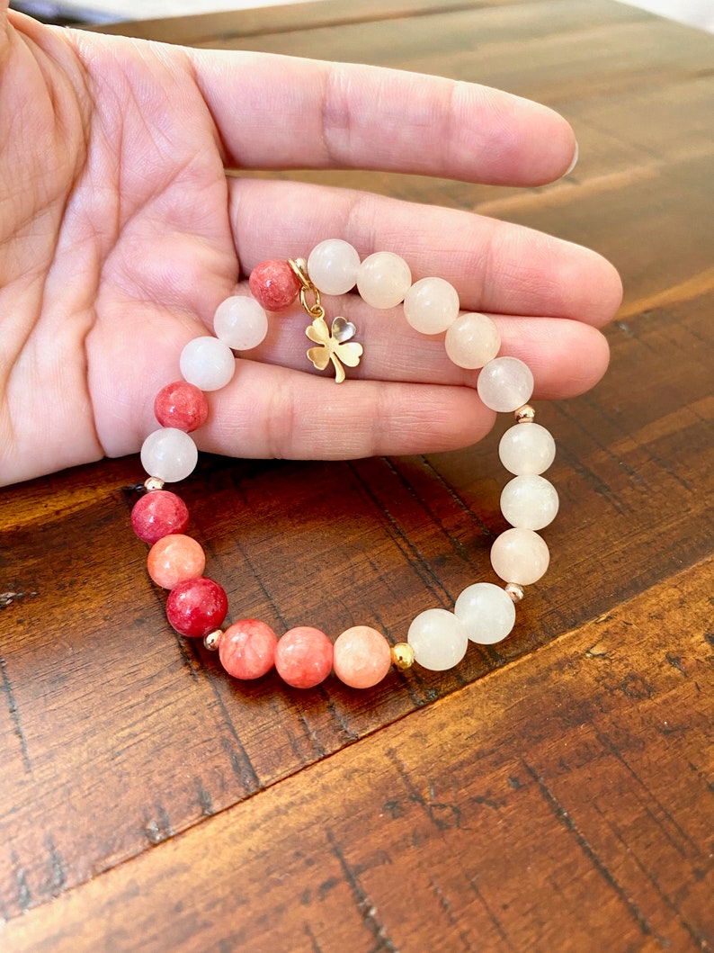 Dyes Quartz Bracelet Gold plated Four-leaf Clover Charm Healing Stone Bracelet Valentine/'s Day Gift Opal Peach Stretch Bracelet