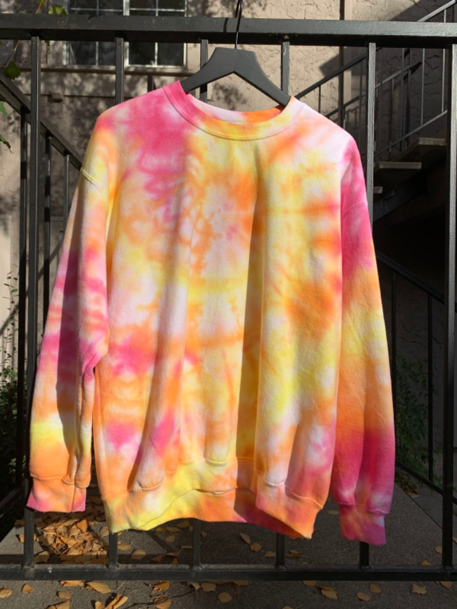 Basic Tie Dye Pullover main image 0