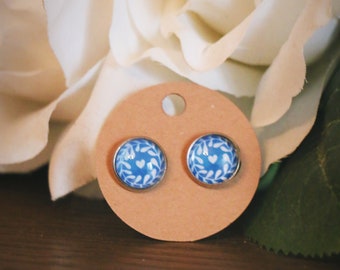 Cabochon earrings crown blue foliage