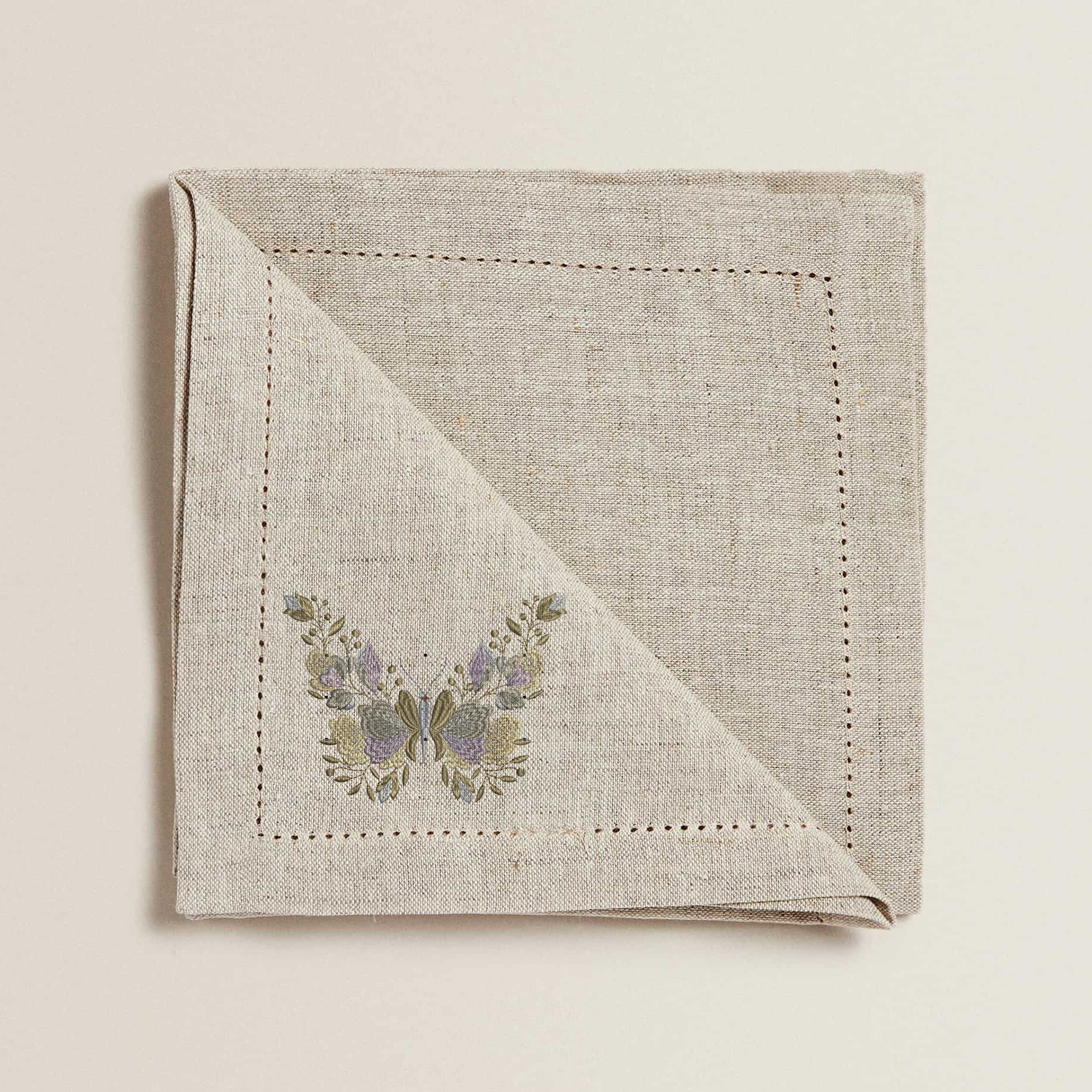 花と蝶の機械刺繍デザイン、花と植物園のパターン、ZIP形式ですぐに