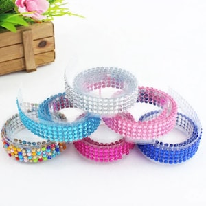 Kristall Bunte Acryl Strass Rolle Aufkleber Selbstklebendes Band DIY Aufkleber für Scrapbooking Dekoration Kunst Liefert