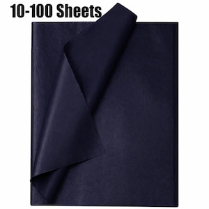 Könnte beinhalten: Dunkelmarineblaue Seidenpapiere, mit dem Text "10-100 Sheets" in der oberen linken Ecke. Ein Blatt ist teilweise angehoben und zeigt die Textur des Papiers. Die Blätter sind rechteckig und scheinen gestapelt zu sein.