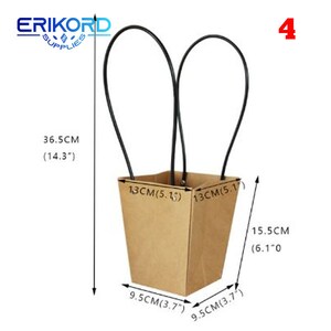 Puede incluir: Una bolsa de papel marr&oacute;n con asas negras. La bolsa mide 36,5 cm de alto, 15,5 cm de ancho y 13 cm de profundidad. La bolsa est&aacute; etiquetada con el n&uacute;mero 4.