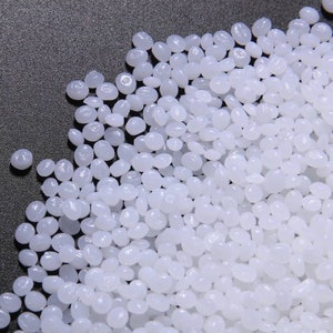 Moldable Plastic Thermoplastic Beads 8OZ, White