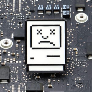 Sad Mac Pin