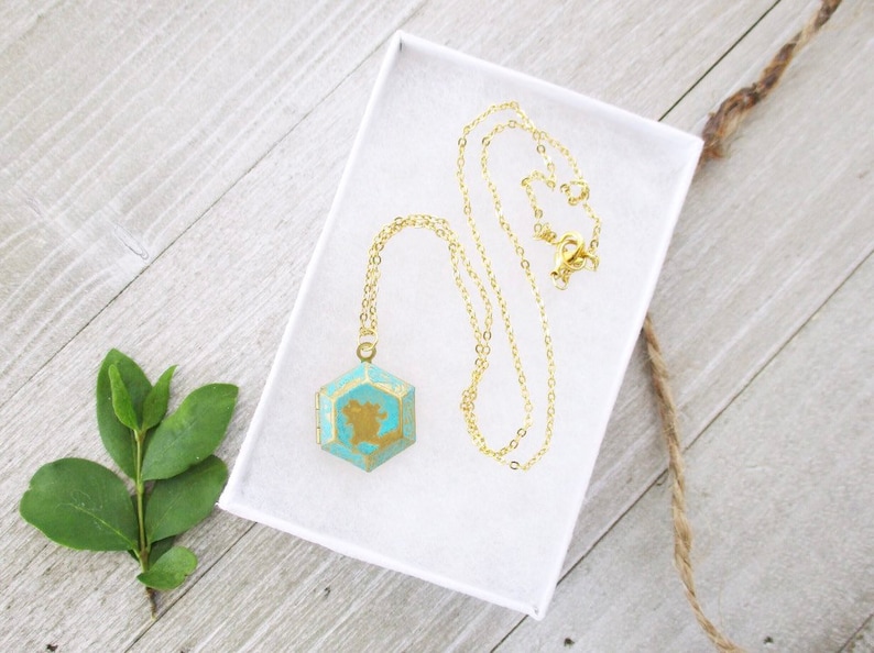 gift gold geometric locket necklace jewelry