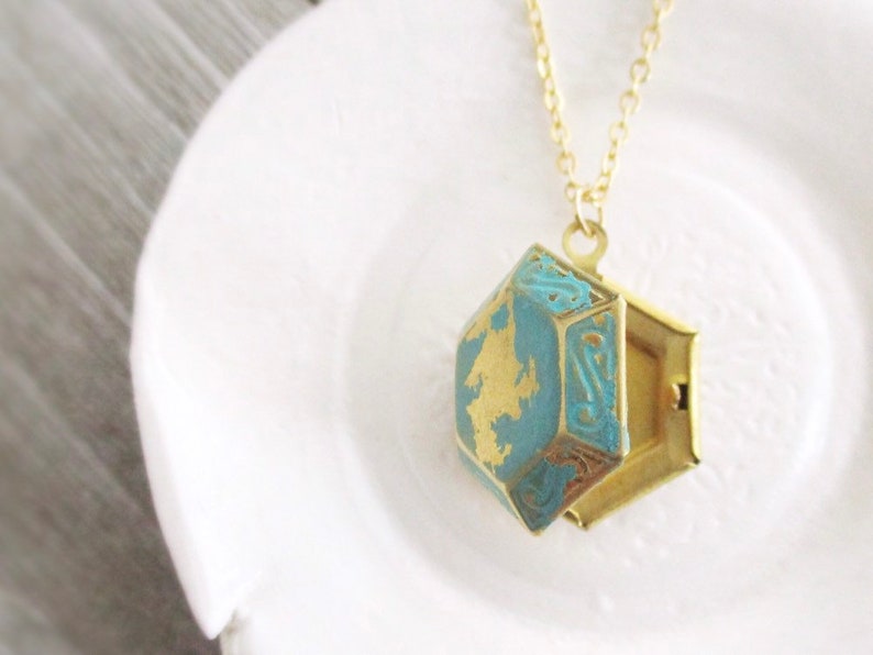 gift gold geometric locket necklace jewelry