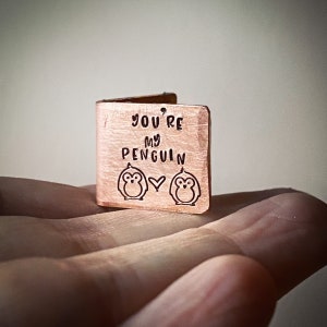 You’re My Penguin biglietto ricordo personalizzato in bronzo per l'8° e il 19° anniversario di matrimonio. Miniatura extra piccola con iniziali e data stampate a mano