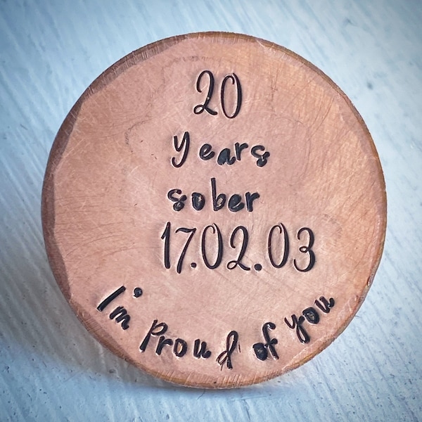 Personalised Sobriety token, chip gift. Custom hand stamped 'One day at a time'. I’m So Proud Of You. Sober alcohol free. Milestone Recovery