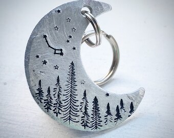 Mondförmige Haustier ID doppelseitiger Name und Handynummer Tag. Personalisierter Hund, Katzenname, Pferd Handgestempelt Aluminium oder Messing