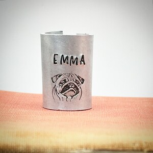 Mops-Hund-Stethoskop-Anhänger. Personalisierter RVN NHS ID-Tag-Ring aus Aluminium mit Namensschild-Charm, Krankenschwester, Arzt, Hebamme, Tierarzt, Abschlussgeschenk