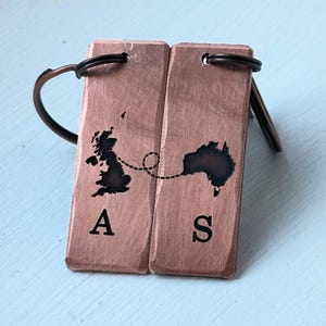 Llaveros personalizados a juego con mapa de país. Viajes, relaciones a larga distancia, despliegues, mudanzas, amigos, parejas, novios, novias, regalo.